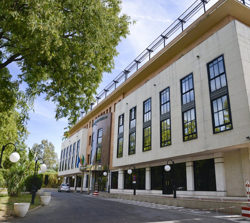 Fachada Hotel San Pablo Sevilla